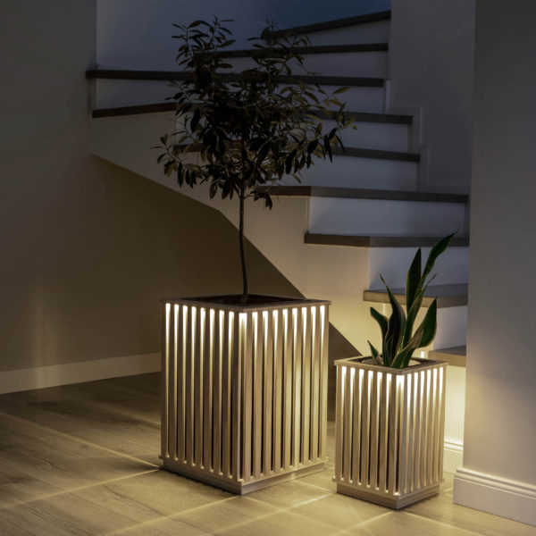 Dębowa donica z lameli DK1-40×53, podświetlana LED