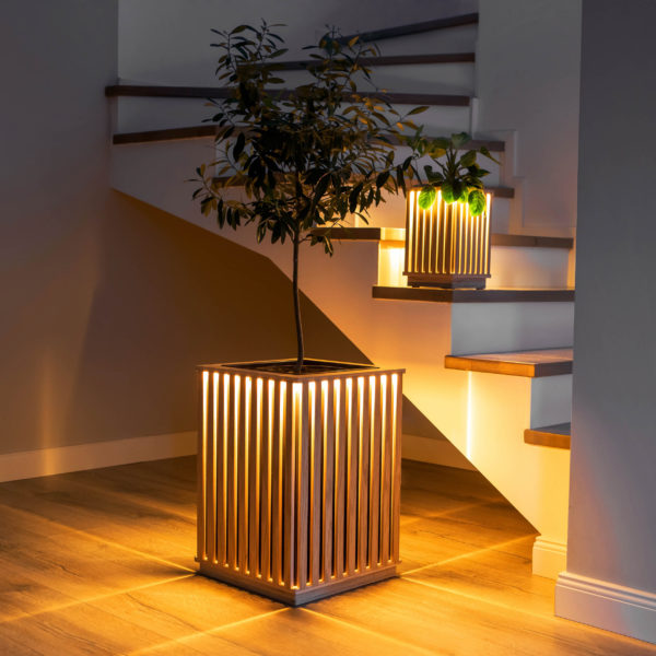 Dębowa donica z lameli DK1-40×53, podświetlana LED